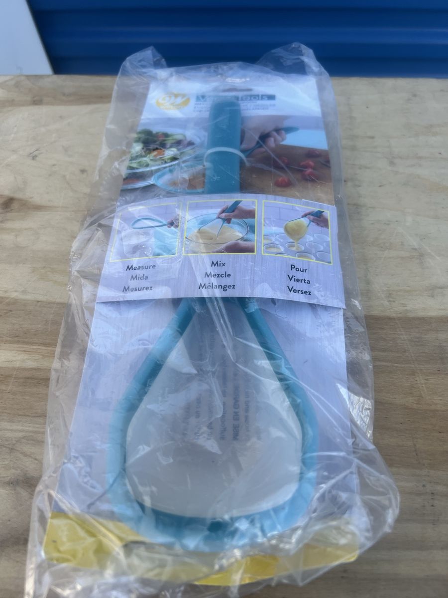 Wilton Versa-Tools Measure and Mix Spoon - All-in-One Kitchen Utensil