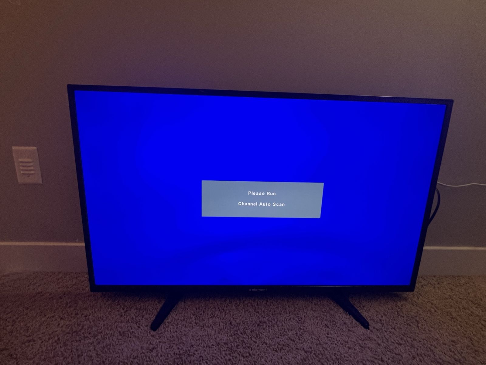 Element 40-42 inch 1080p Smart LED TV with 3 HDMI ports - Used Good Condition