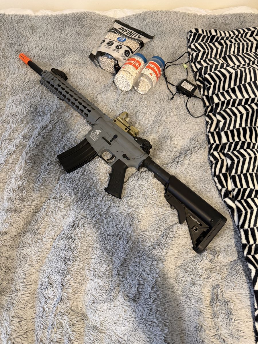 Airsoft M4 Carbine with extendable stock