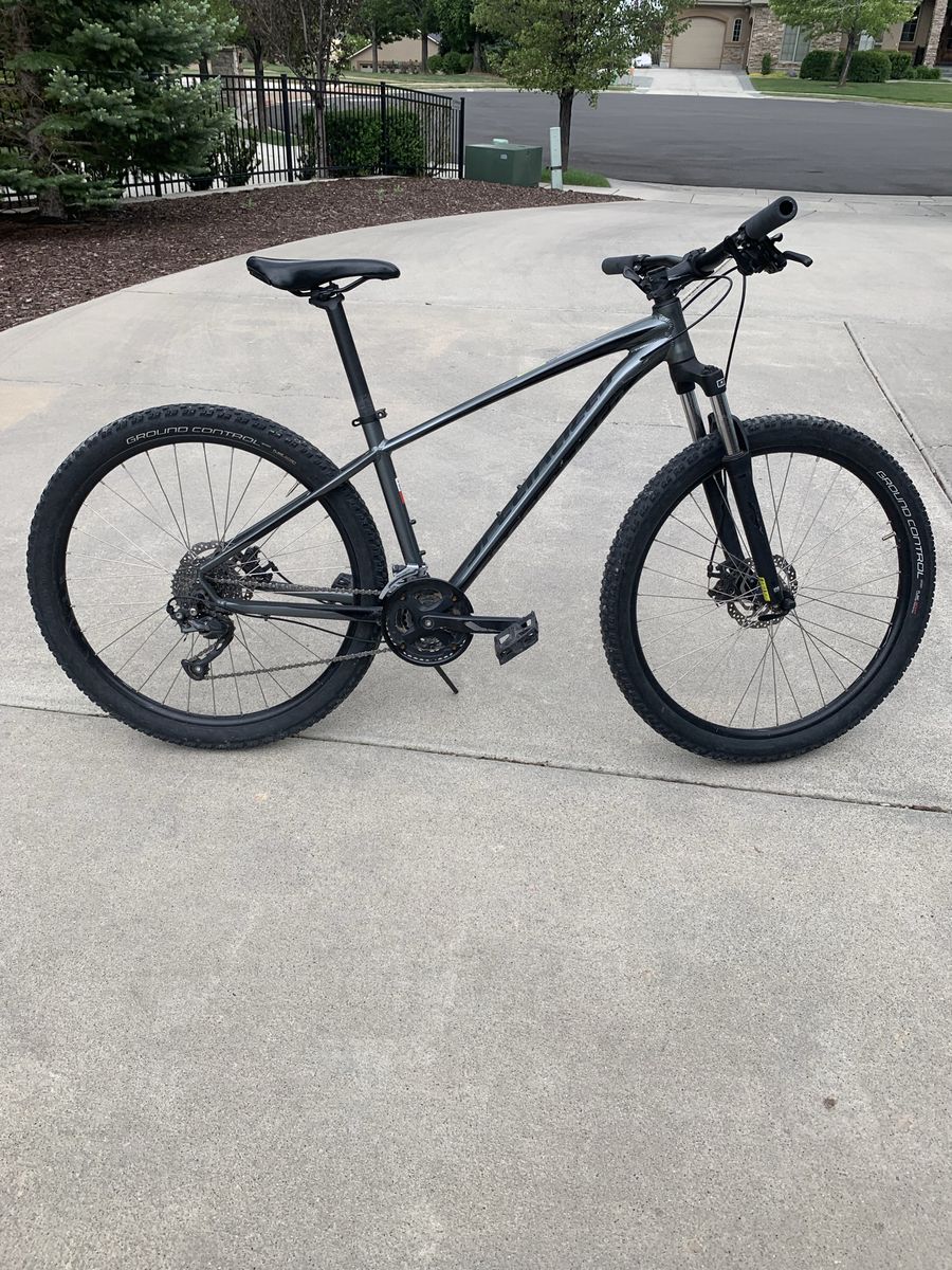 Specialized Pitch Sport 27.5" Hardtail Mountain Bike - Gray/Black, Shimano Altus/Tourney Drivetrain