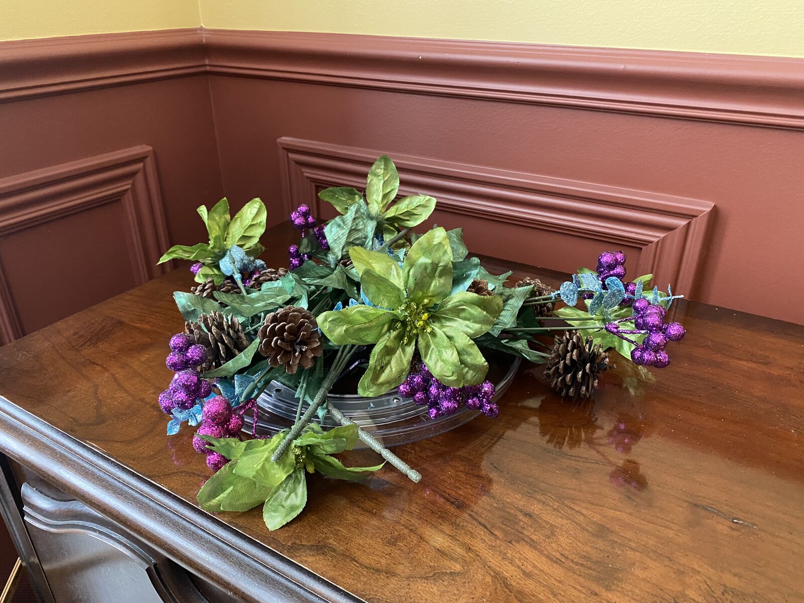 NEW - Five Festive Poinsettia-Pincones-Glitter Berries and Eucalyptus Large Stems/Picks - C PIX -