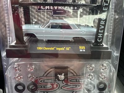 M2 Machines 1964 Chevrolet Impala SS Model-Kit 1:64 Scale R89 (26-18)