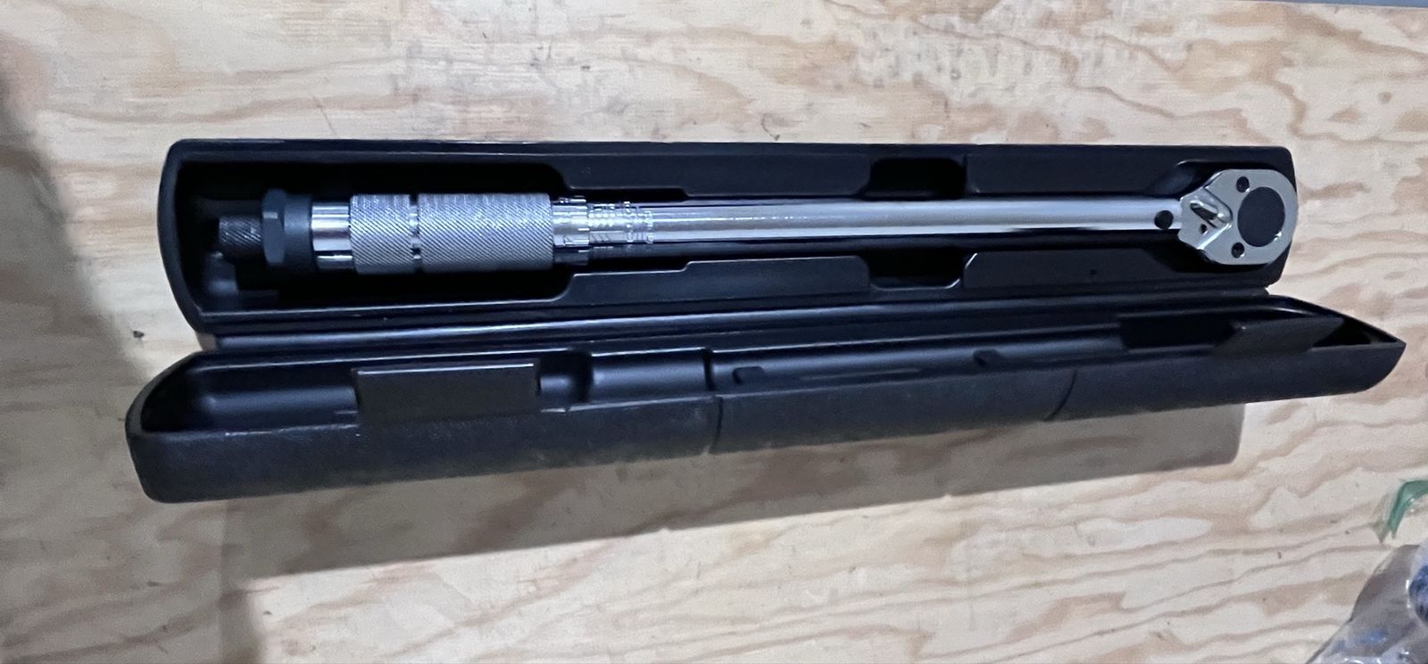 Pittsburgh Pro 1/2” Torque Wrench – Used Once – 20–150 ft‑lb