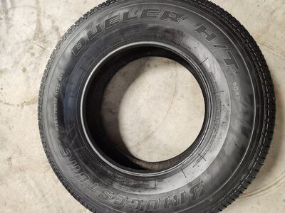 Bridgestone Dueler P265/70R17