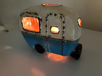 CERAMIC VINTAGE BLUE/CREAM CAMPER DESK OR NIGHT LIGHT LAMP