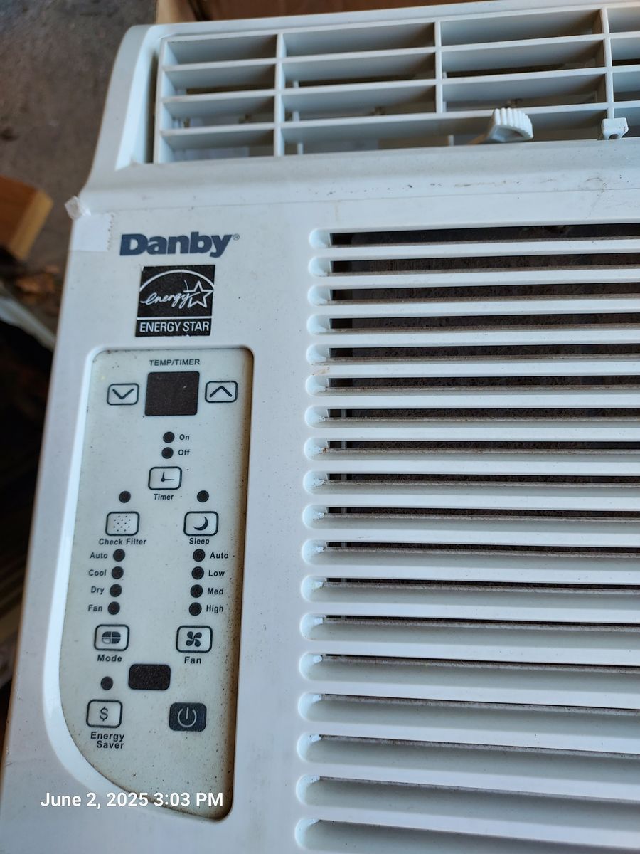 AC unit - Window