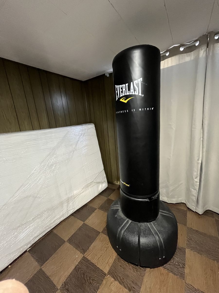 Everlast ever flex free standing punch bag