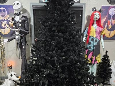 7.5ft Black Christmas Tree with LED Lights