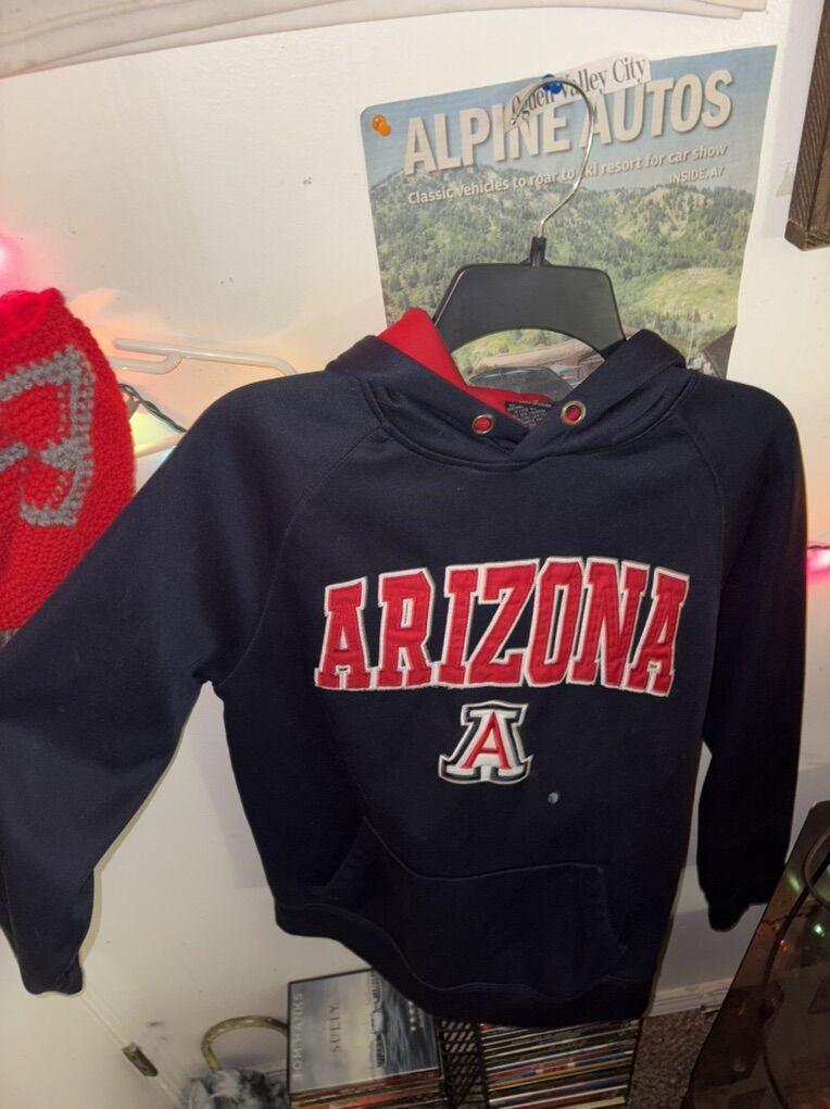 Arizona College Team  Hoodie Pretty Old Great Cond
