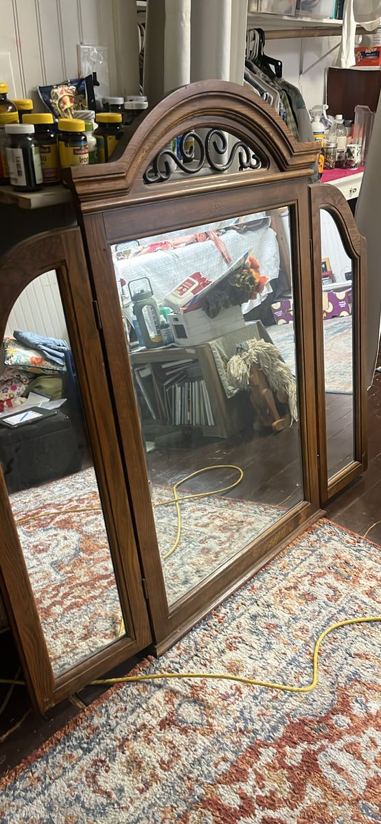 Tri Fold Mirror
