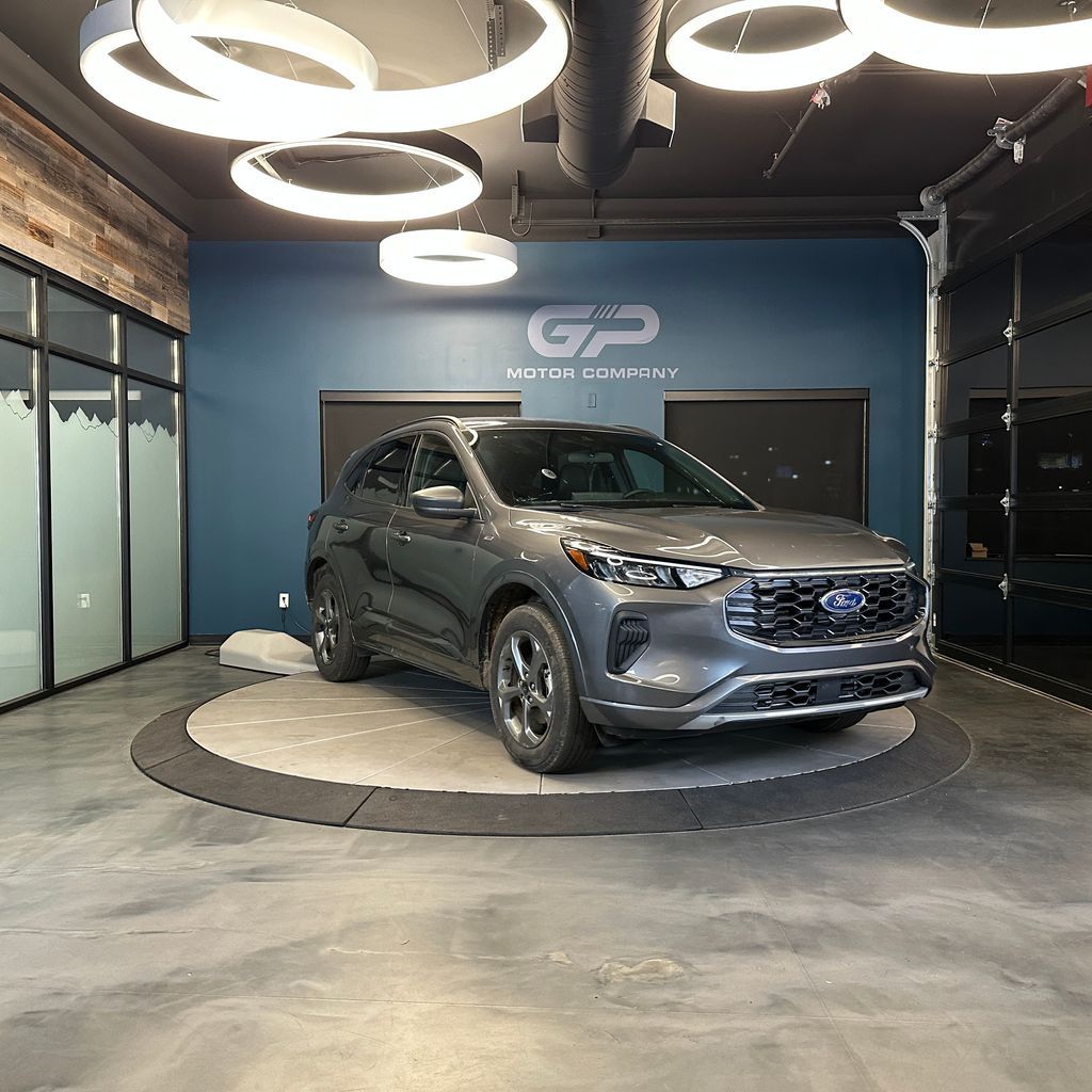 2024 Ford Escape ST-Line