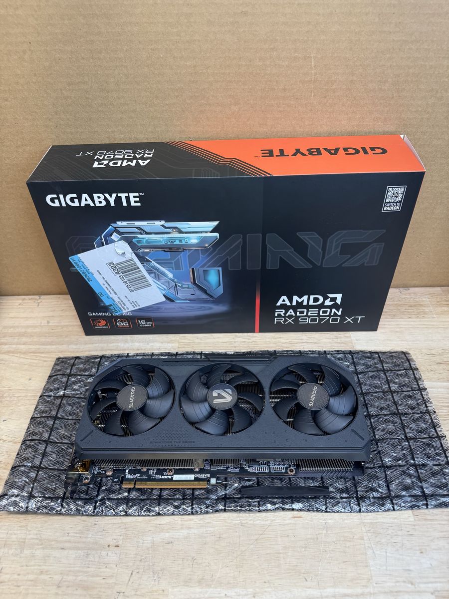 Gigabyte AMD RX 9070XT 16GB Graphics Card GPU
