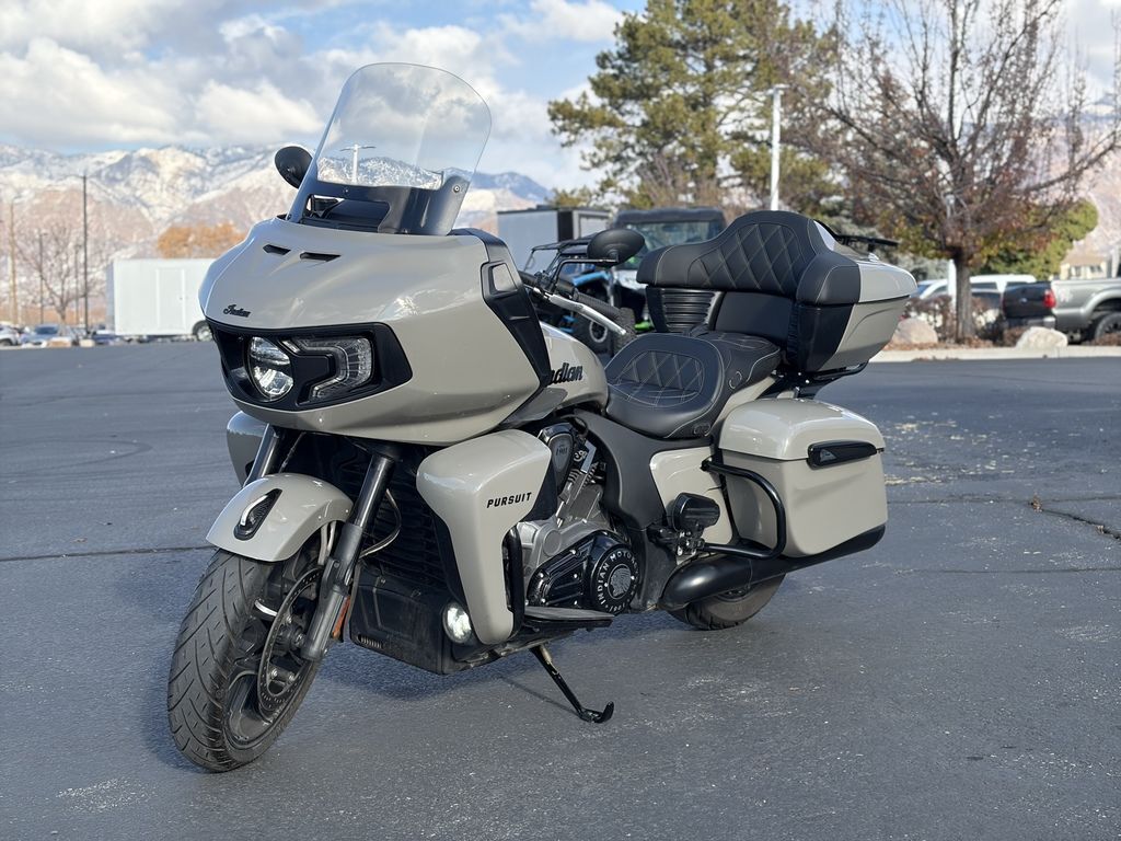 2023 Indian Motorcycle® Pursuit Dark Horse with Premium Package Icon Quartz Gray