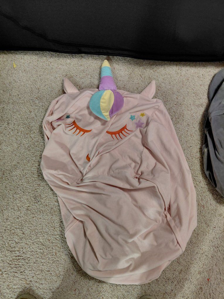 Cute unicorn bean bag stuffed animal storage.