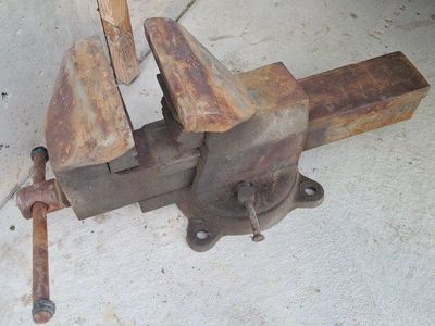 Heavy Duty Bench Vise