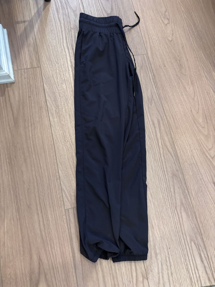 Women’s Size 8 Zella Joggers 