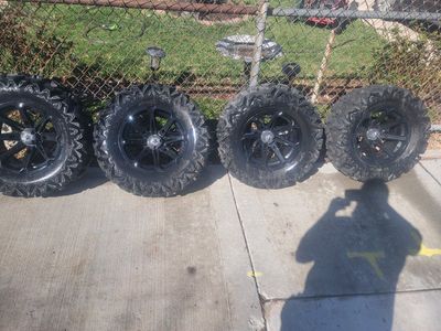 side by side rim and tires
