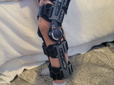 Donjoy Hinged Knee Brace