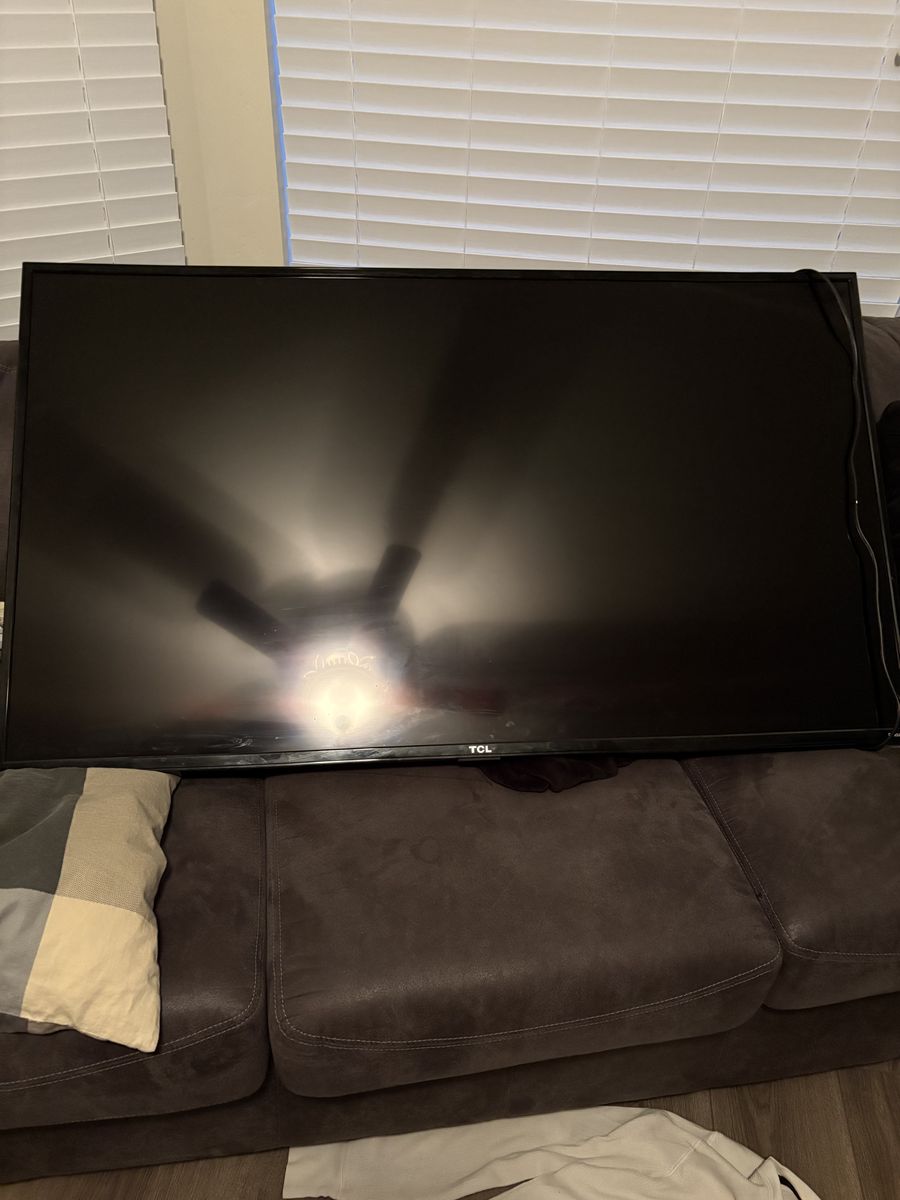 TCL tv 50 in