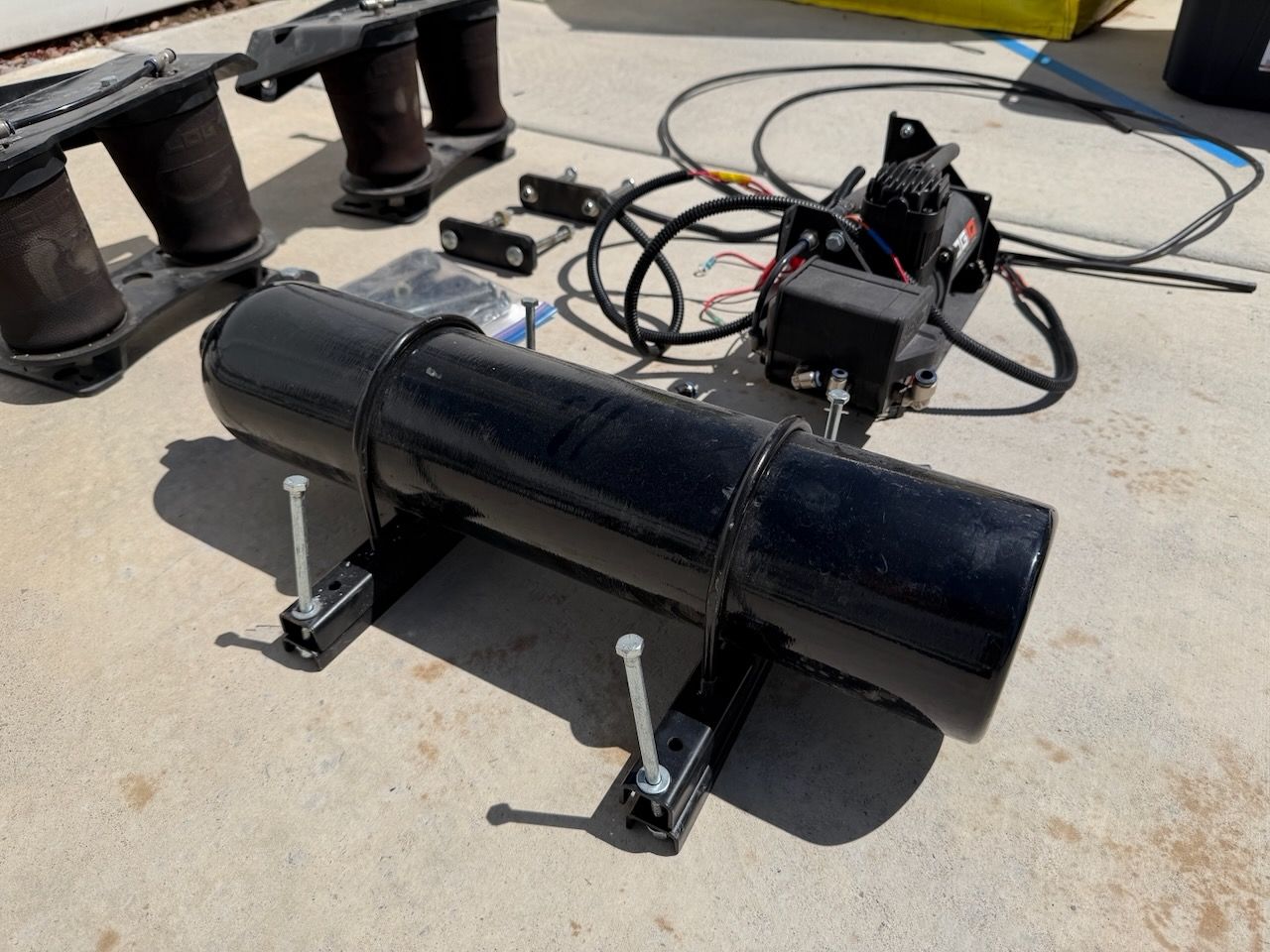 Main image 3