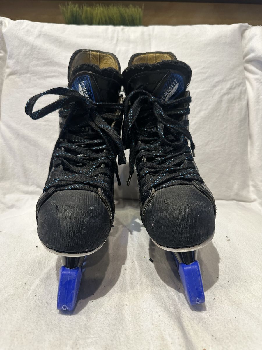 Bauer supreme composite 5000 9.5D hockey skates with Tuik plus blades