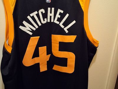 Donovan Mitchell Utah Jazz Nike Jersey
