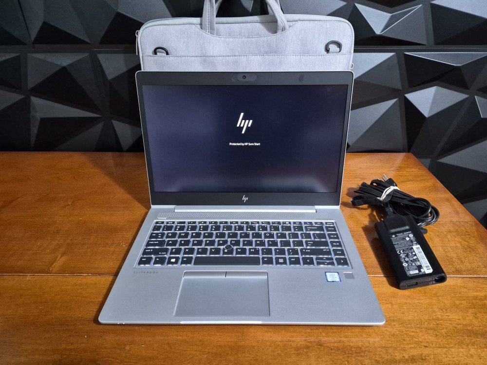 HP EliteBook 840 G6 Laptop 14" i5 8th Gen 256GB SSD 16GB RAM Windows 11. Excellent Conditions! Carring Case included.