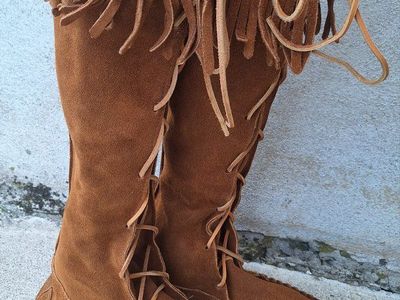 Womens Minnetonka Tall Boho Lace Up Boots Sz 11