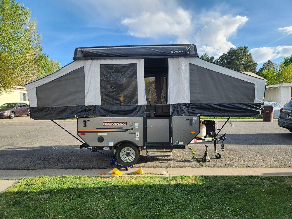 2023 Rockwood pop up trailer