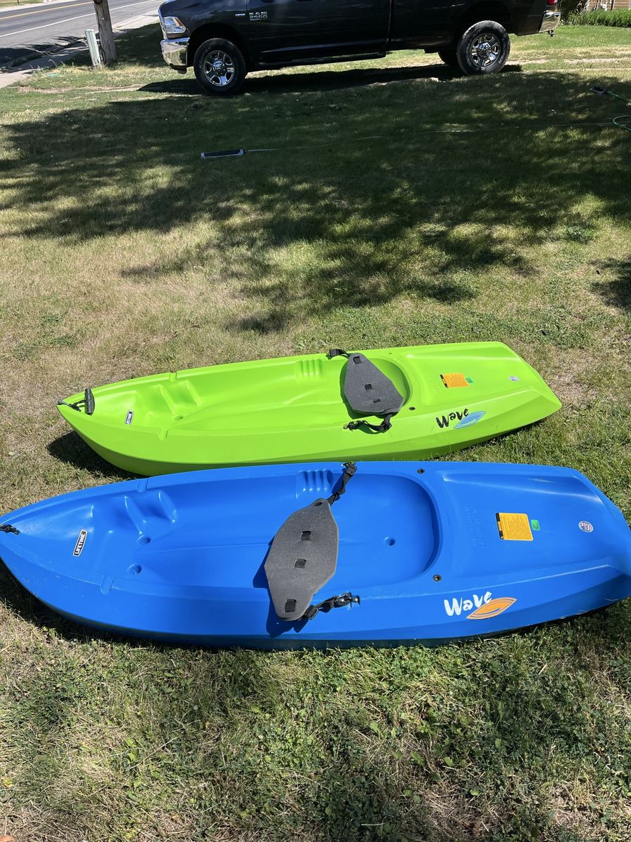 Lifetime wave Youth Kayaks