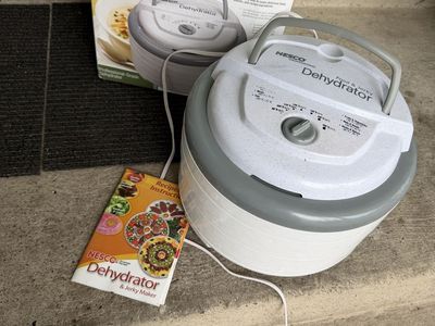 Nesco Professional Food & Jerky Dehydrator, Model FD-75PR, 600W, Adjustable Thermostat, White/Grey