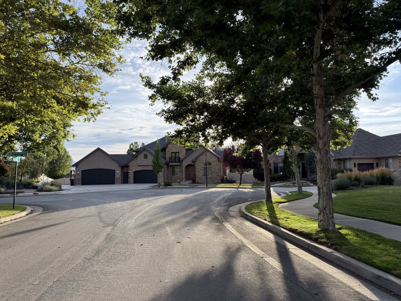 Remodeled gorgeous Sandy Home!