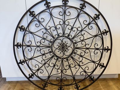Ornate Black Metal Wall Decor Set - Large Circular Medallion & 3 Scroll Accent Pieces