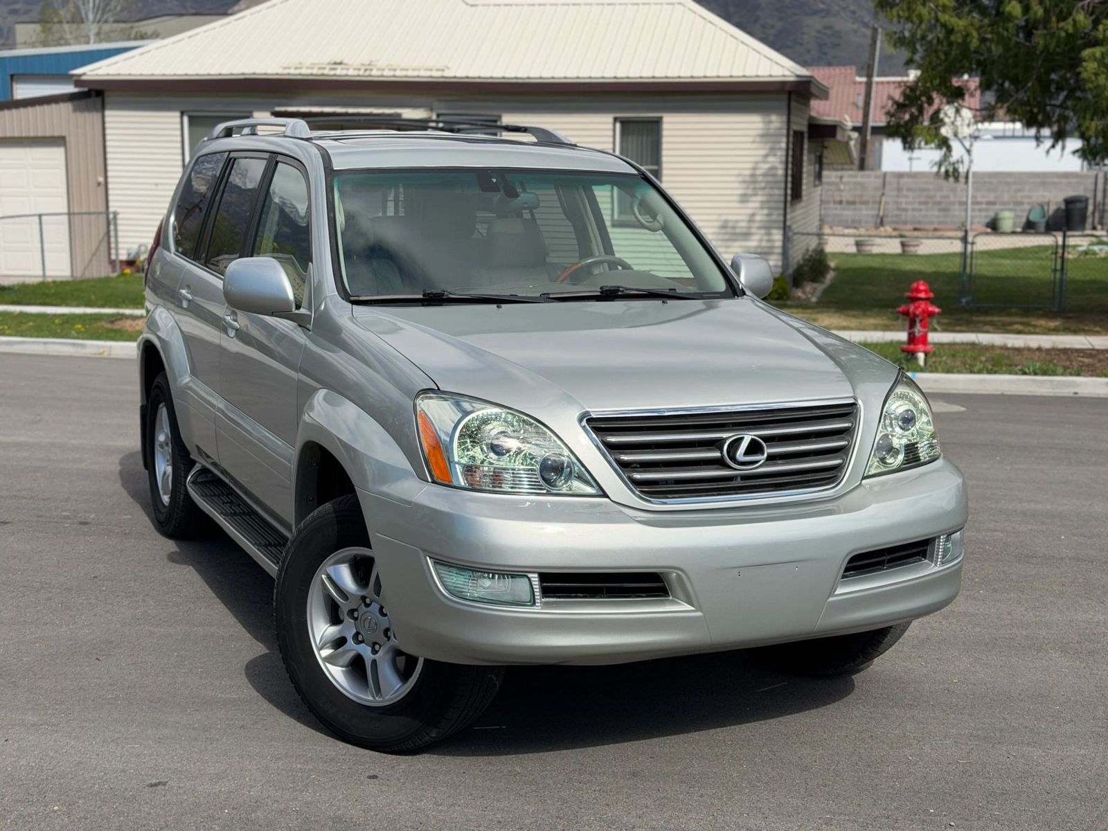2005 LEXUS GX Luxury