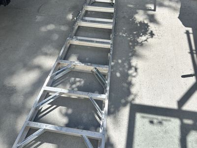 Aluminum Extension Ladder