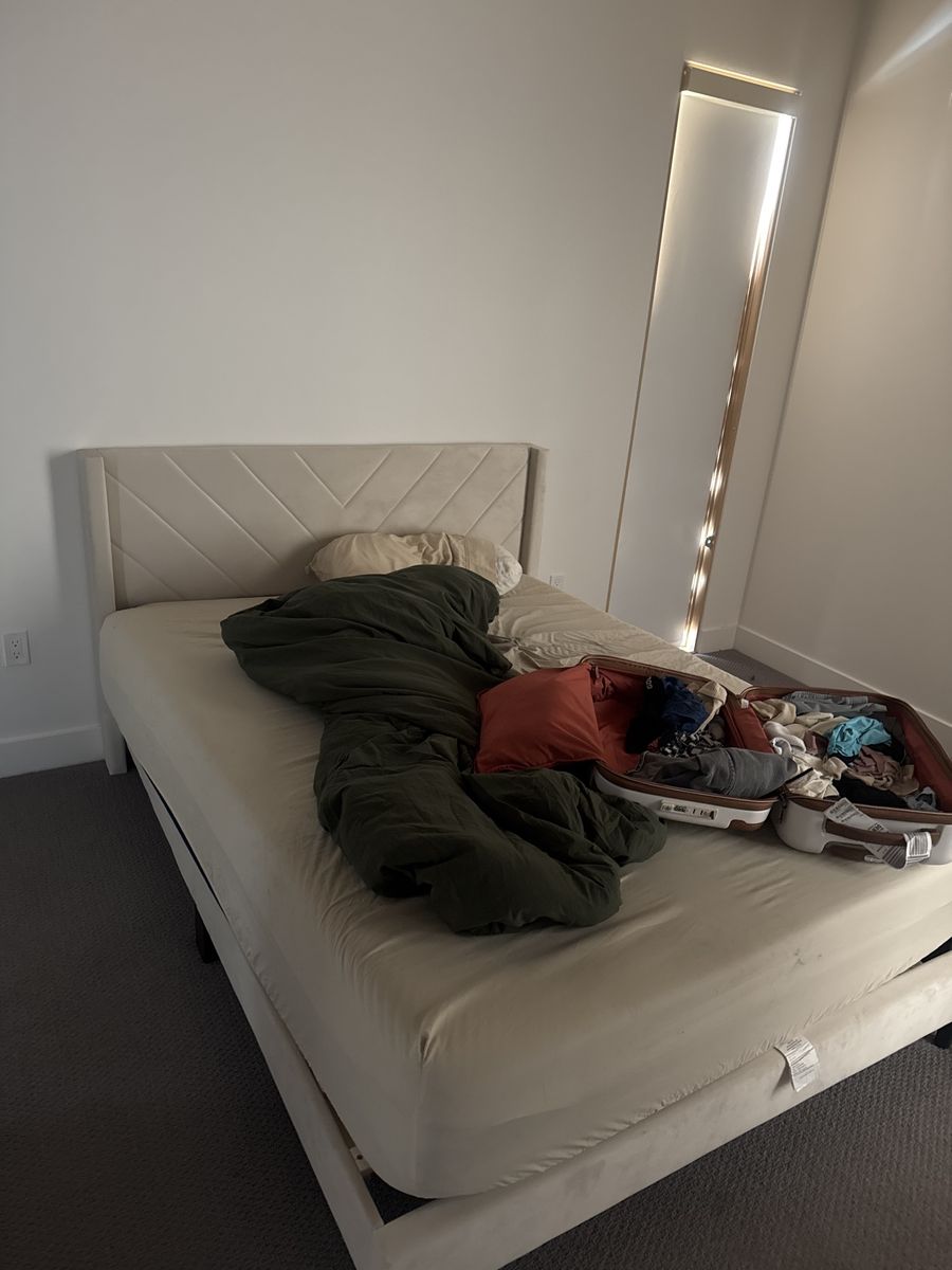 Queen bed frame & mattress