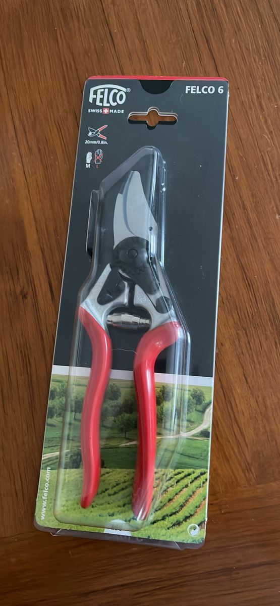 Brand New Felco 6 Compact Pruning Shears – Swiss Made Bypass Pruners