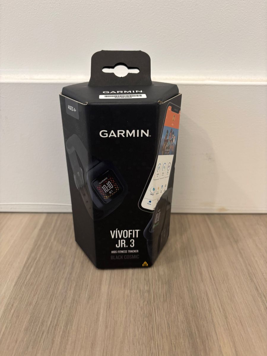 NEW(Sealed) Garmin Vivofit Jr. 3 Kids Fitness Tracker - Black Cosmic