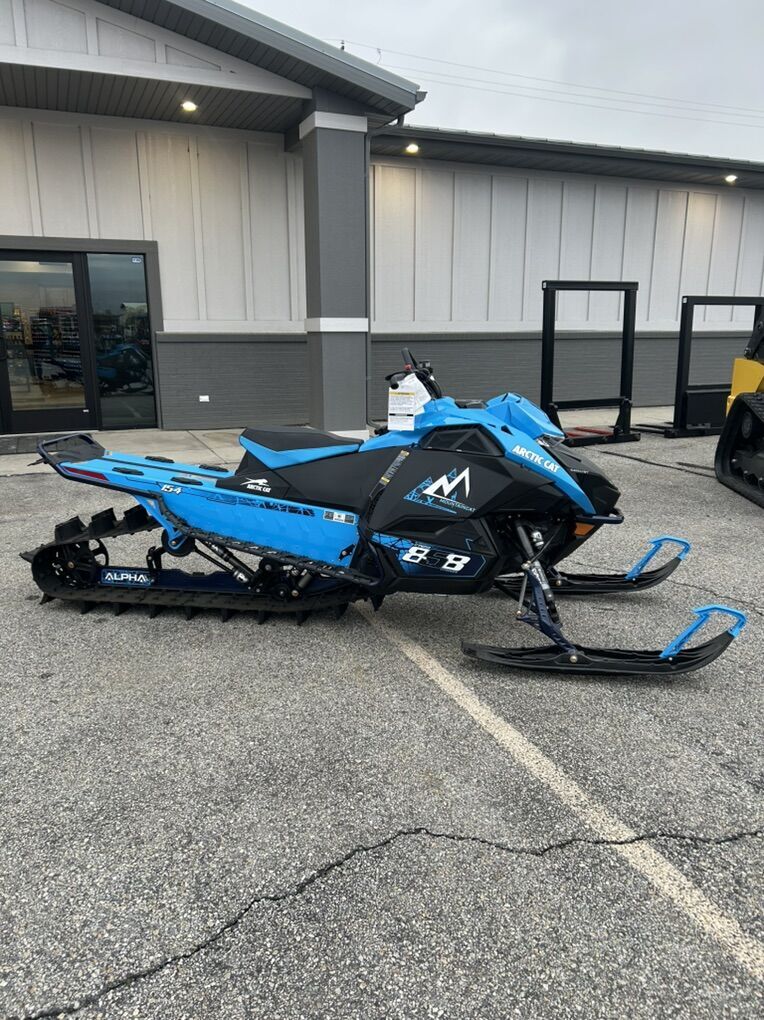 2025 ARCTIC CAT M 858 CATALYST MOUNTAIN CAT 154 3.0 SNOWMOBILE