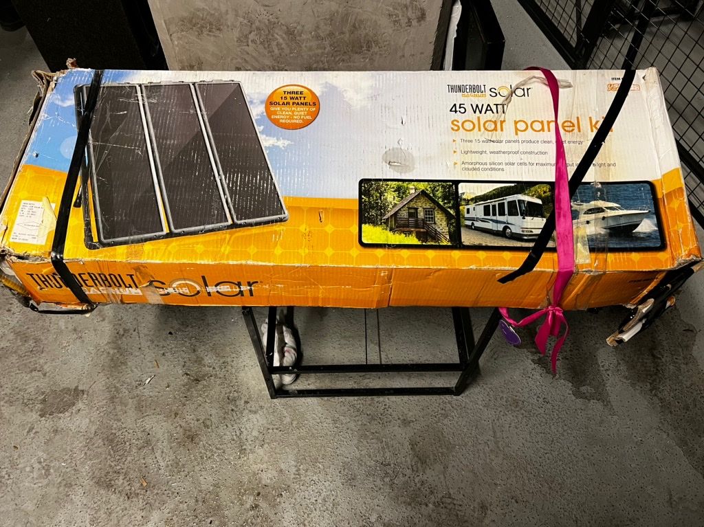 Thunderbolt Magnum Solar 45 Watt Solar Panel Kit - Three 15 Watt Panels