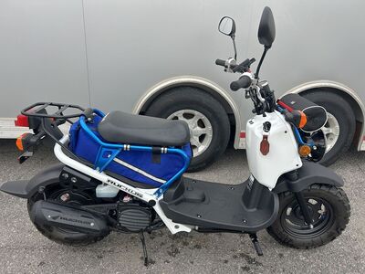 2023 Honda Ruckus 50 only 44 miles w/ extras