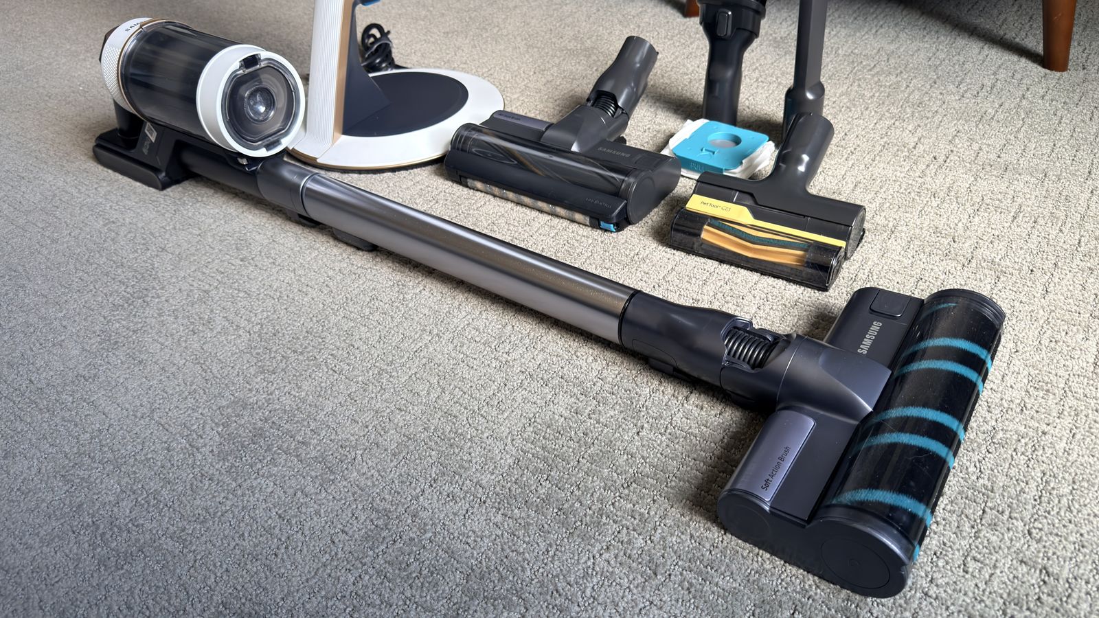 Samsung Bespoke Jet | Cordless Stick Vac with Hygienic Self-Emptying Station
