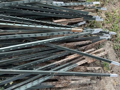 Used T-Post Metal Fence Posts - Mixed Lot for Fencing & Yard Projects