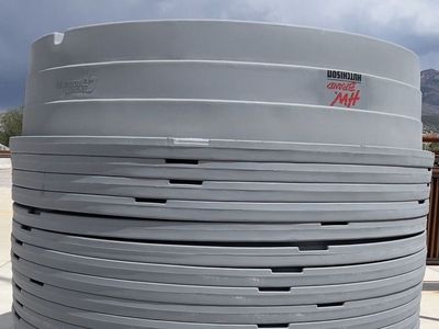 9' Poly Stock Tank