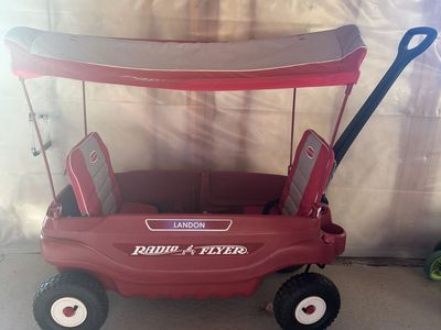 Radio Flyer Wagon w/Canopy