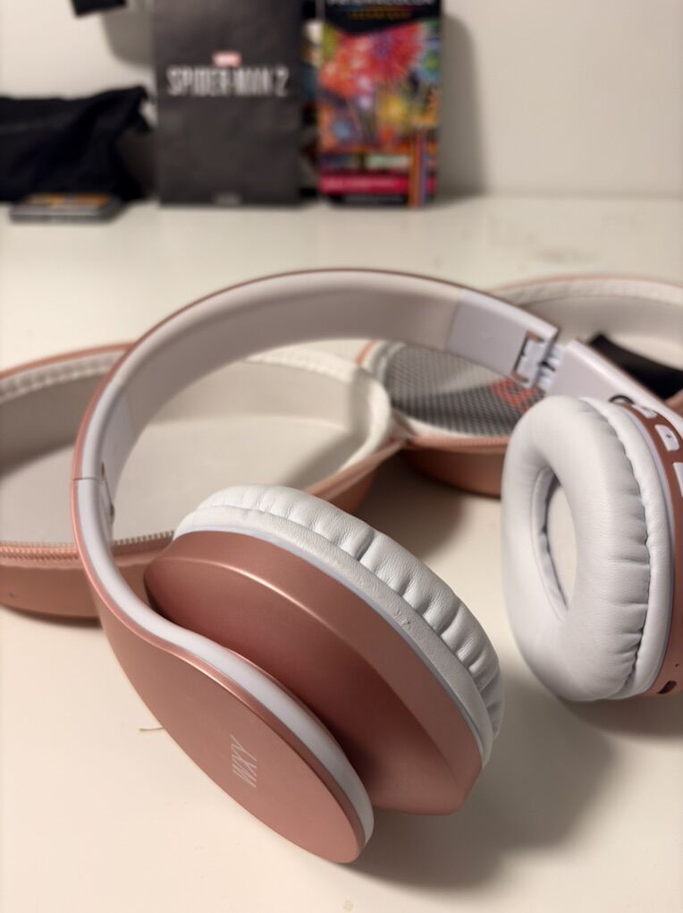 WXY wireless Bluetooth over-ear headphones