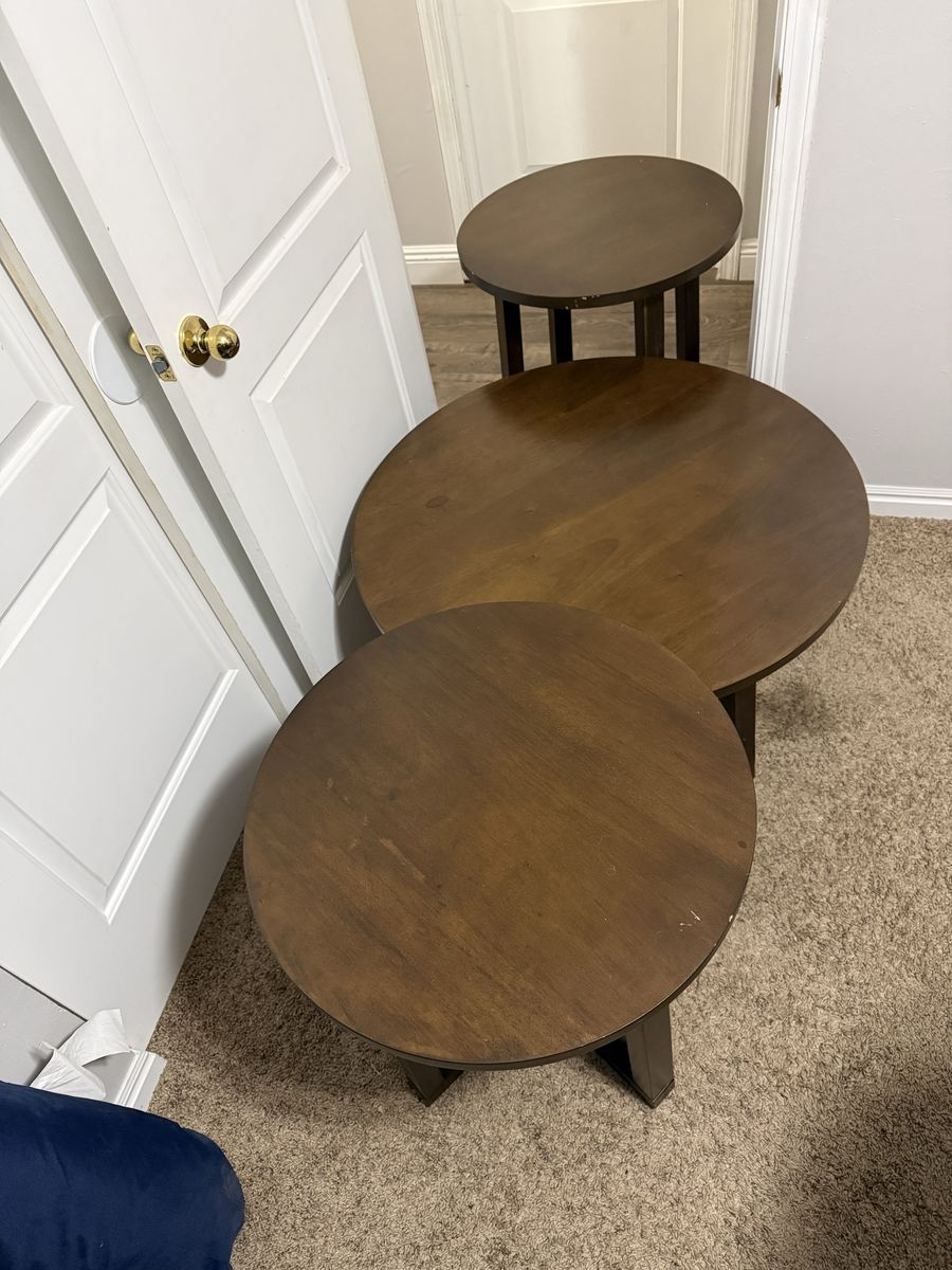 Round Wood Table Set