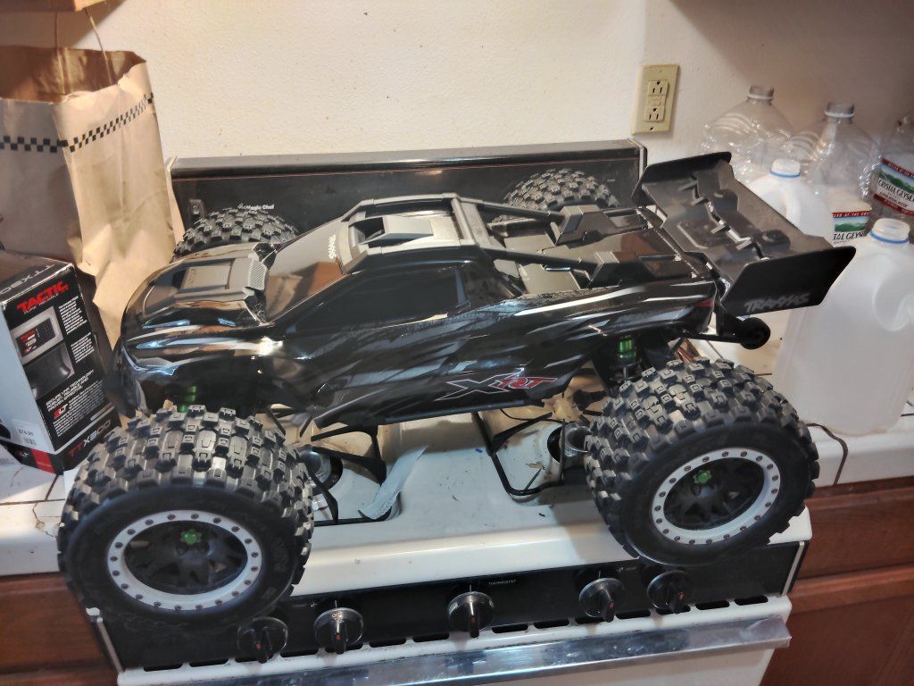 Traxxas XRT 4WD 8S Brushless 1/5 Scale Electric Monster Truck