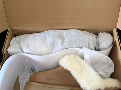 Ugg Disquette - Womens Size 7