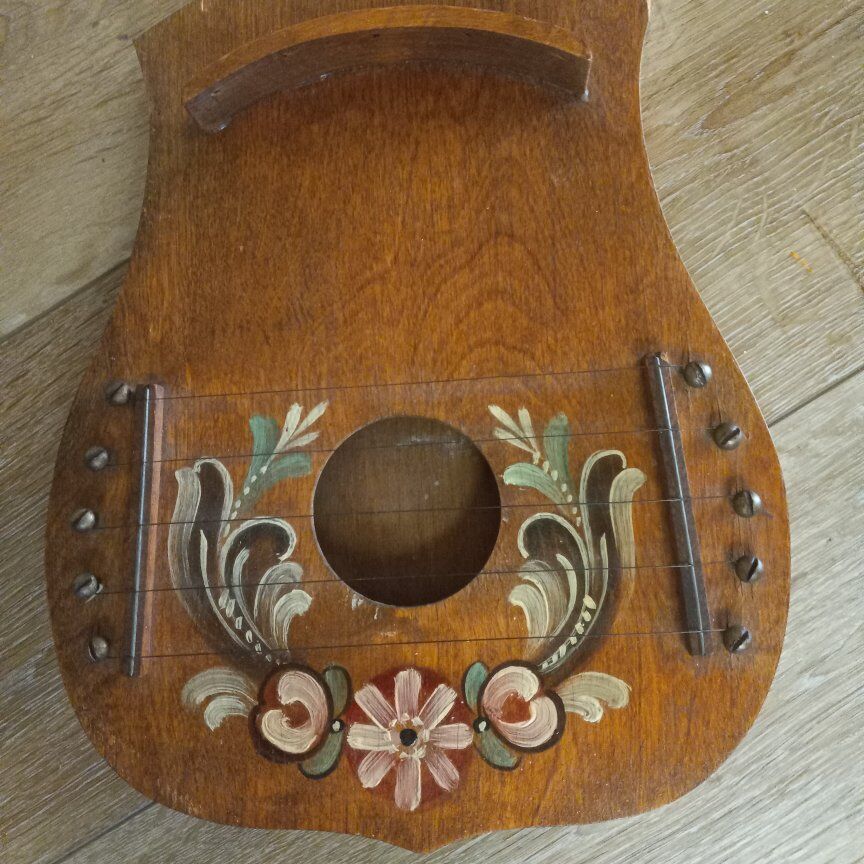 HAND PAINTED WOOD DOOR HARP